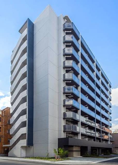 ガーラ・グランディ横浜鶴見11階 落ち着いた雰囲気の外観です