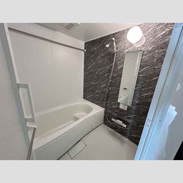 メゾンドール・カムイδ館 浴室