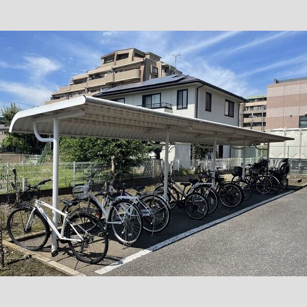 サンモール・オガワ203号室 駐輪場