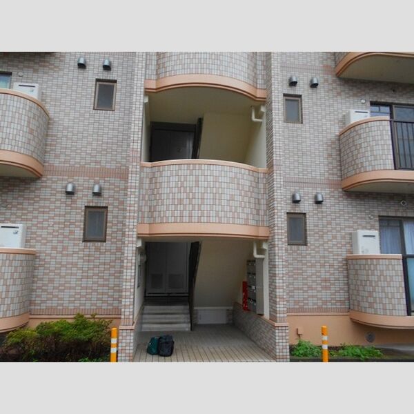 ハビテーションWADAⅢ402号室 エントランス