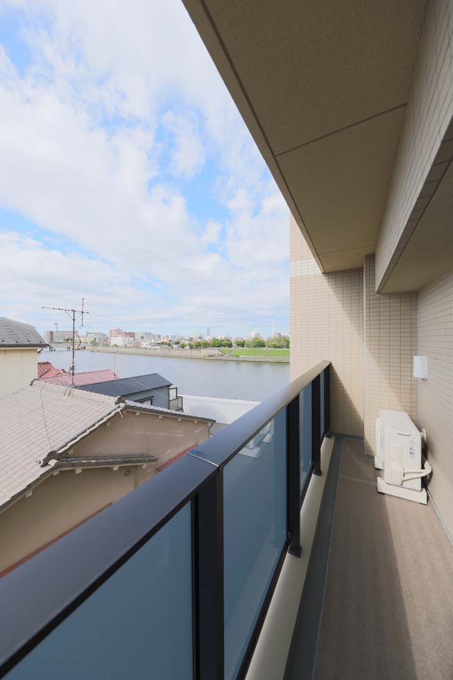 PREMIUM CUBE　王子神谷4階 内観