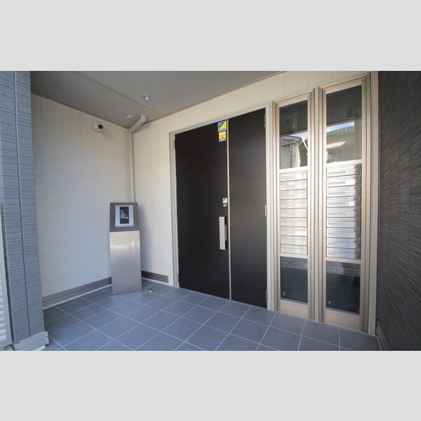 LUCIA(ルチア) エントランス