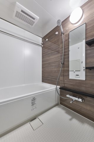 プラウドフラット日本橋馬喰町1301号室 お風呂