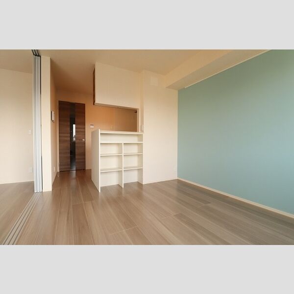 Prendre Simons(プランドール シモンズ) リビングからカウンターキッチン