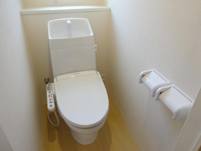 Ｅ・Ｍグローリア シャワー付トイレ