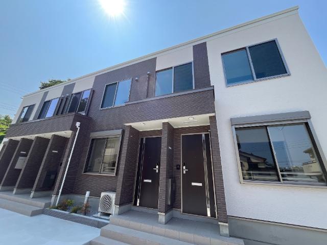 クレリア101号室 外観写真（夜）