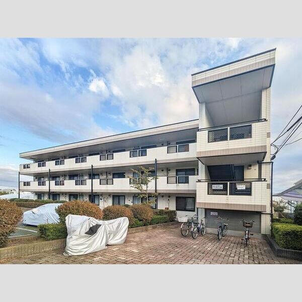 ブライトンパーク303号室 建物外観
