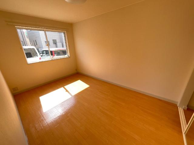 サンタプレイス 洋室