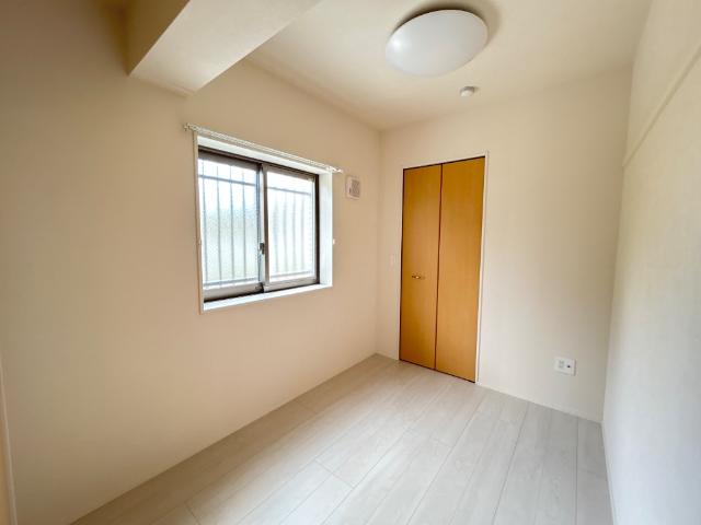 ハートランド高幡不動106号室 寝室