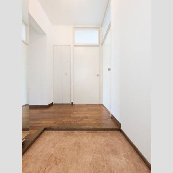 コーポレート美原 玄関