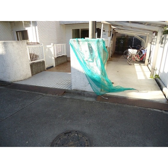 伽羅ハイツ0307号室 ゴミ置き場