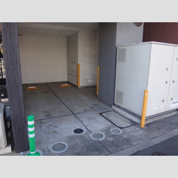 カスタリア住吉 駐車場