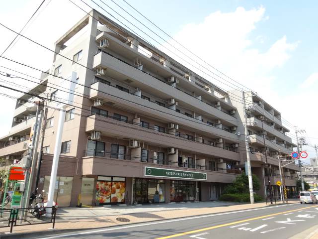 ア・ボートルサンテ東館4階 1Fは人気の洋菓子屋さんです★