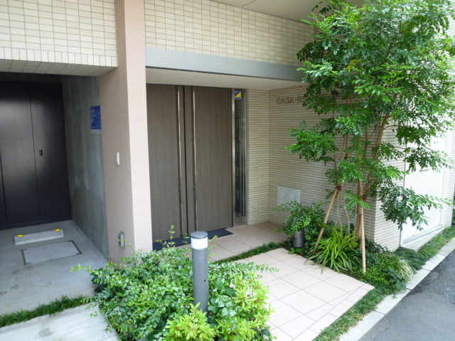 カーサラスク目白台3階 エントランス