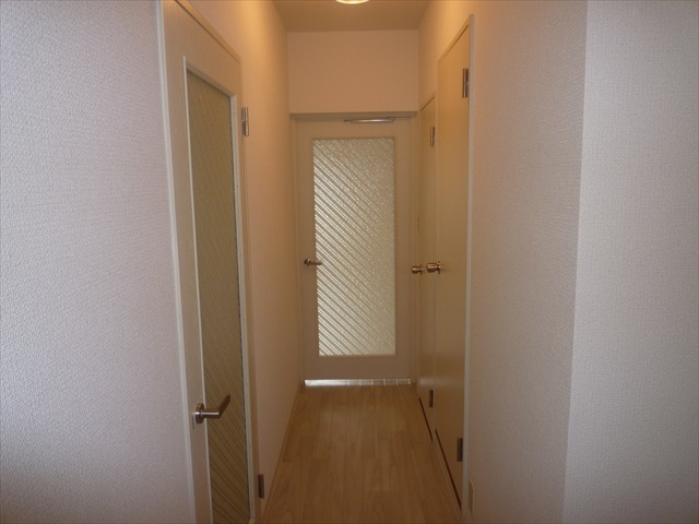 ラヴェニュー相模原0404号室 廊下