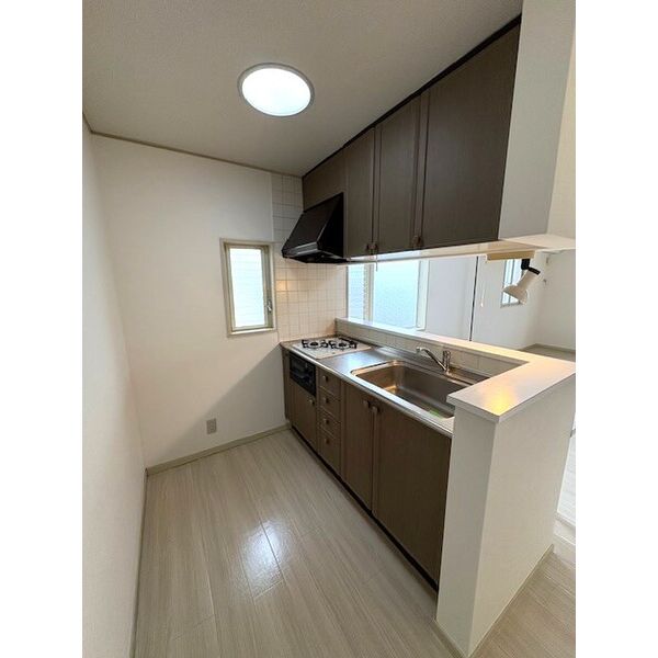 ジュネパレス松戸第1260202号室 キッチン