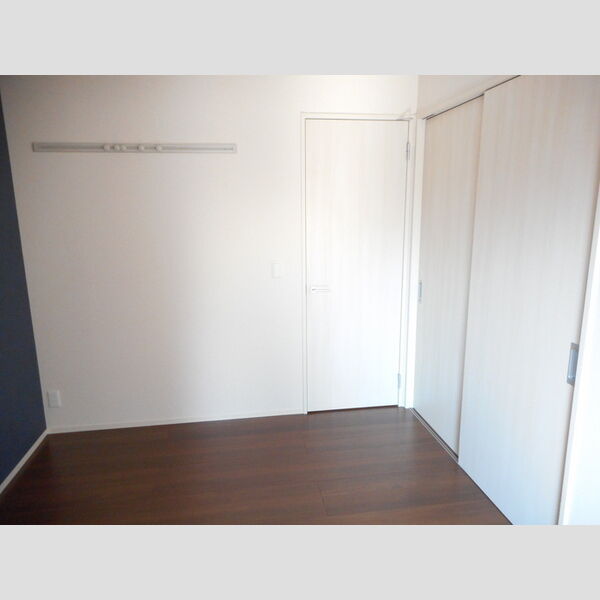 ベルエキップ202号室 洋室