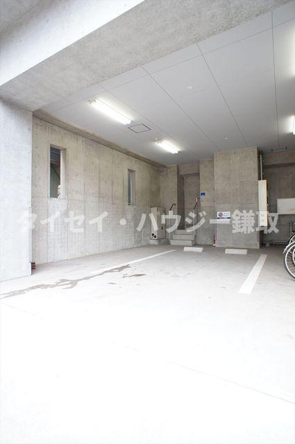 カムフォート登戸Ⅱ7A号室 ★屋根付・平置駐車場あり