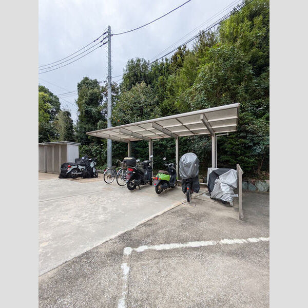 フォレスタ野川 駐輪場
