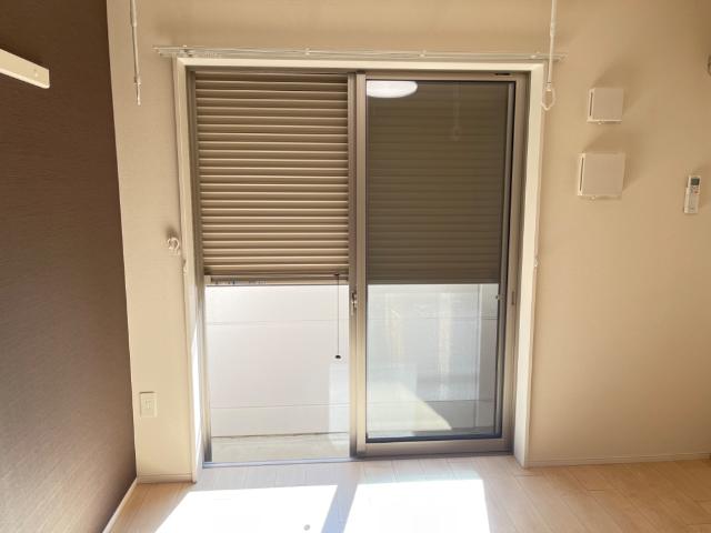 リバーストーン103号室 窓シャッター