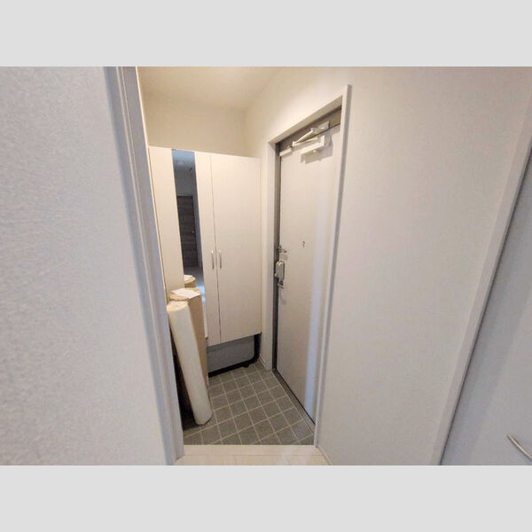 East AvenueB B302号室　玄関