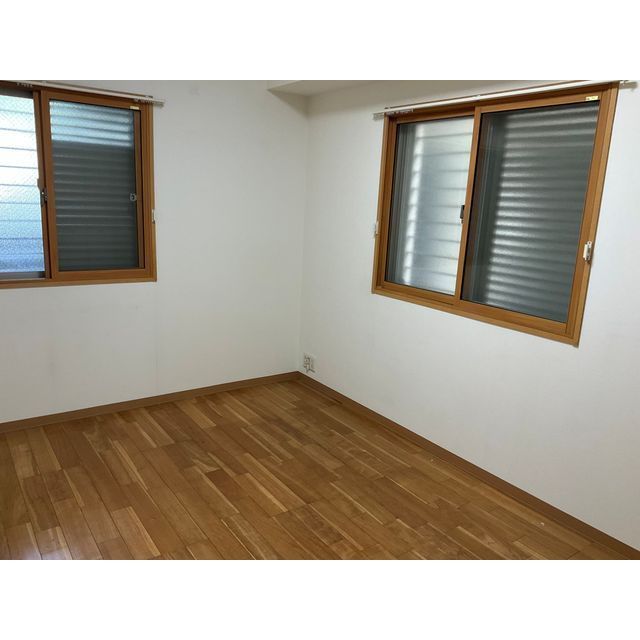 ファミリーフィールズ大宮壱番館103号室 リビング