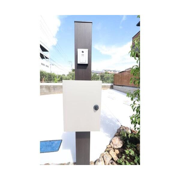 港北区樽町3丁目戸建B棟 エントランス