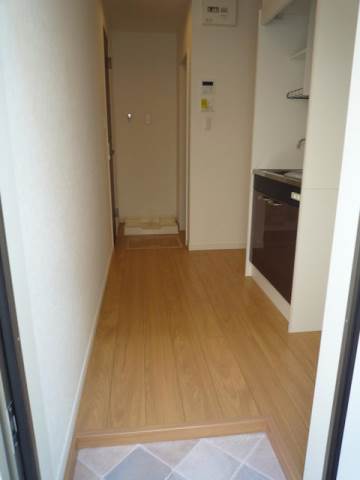 レジデンス下北沢1階 玄関