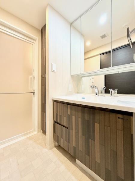 ＣＯＣＯ－ＣＨＩＬＬ　ＫＡＭＥＡＲＩ 洗面