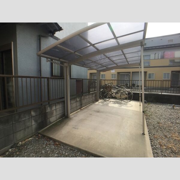 レジデンス堤 駐輪場