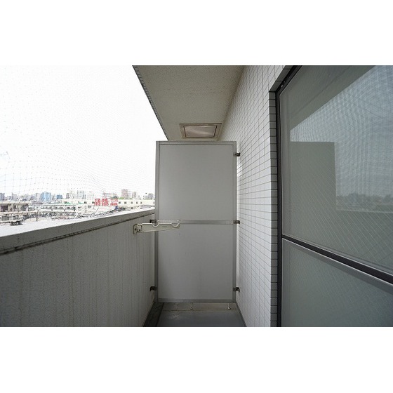 グローリア初穂椎名町0507号室 バルコニー