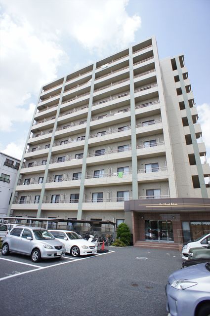 エクセルグランデ高洲0704号室 外壁タイル貼・高級感のある外観です。