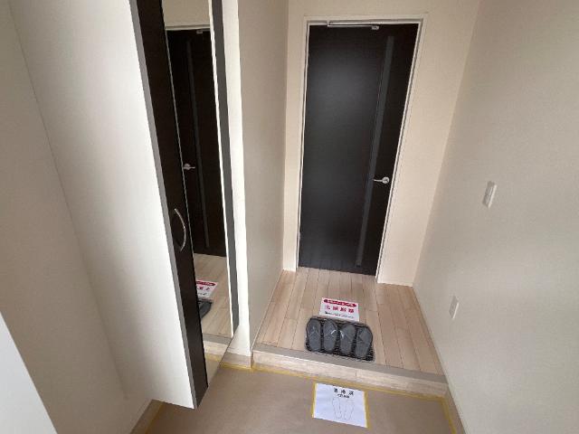 グランテージ真田107号室 玄関