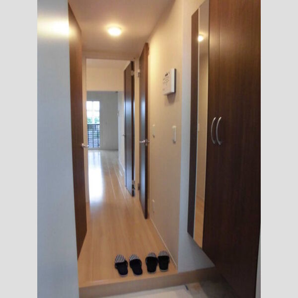 ルミエール 玄関