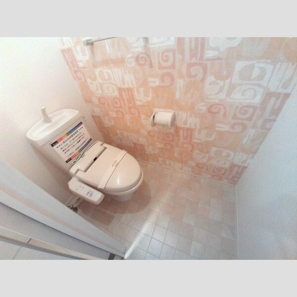 ポラリス　A棟 温水洗浄暖房便座付トイレ