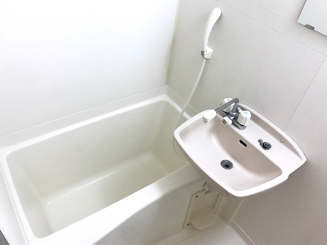 レオパレスＢｒｉｇｈｔｏｎ お風呂