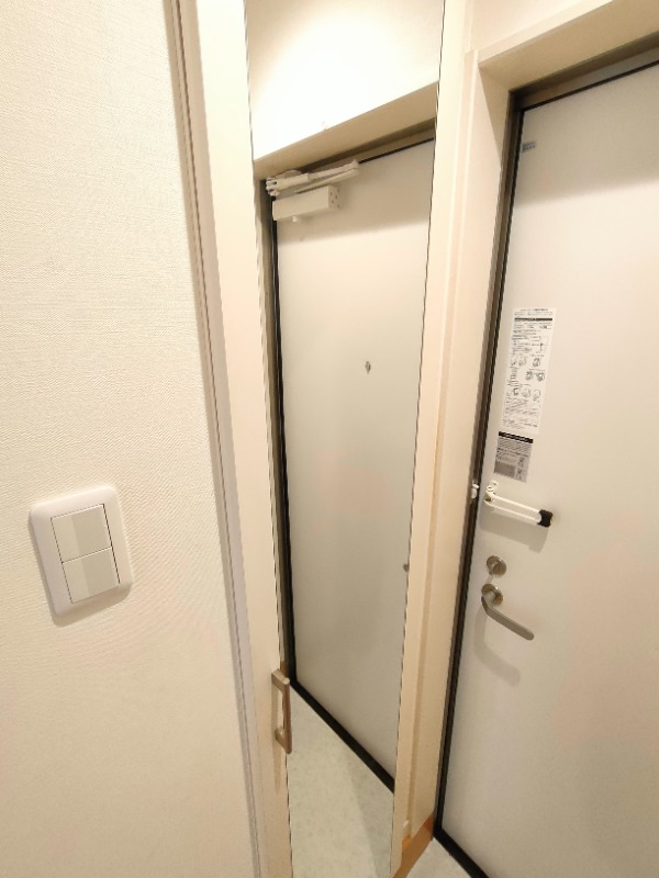 エルミタージュ上鷺宮1階 玄関