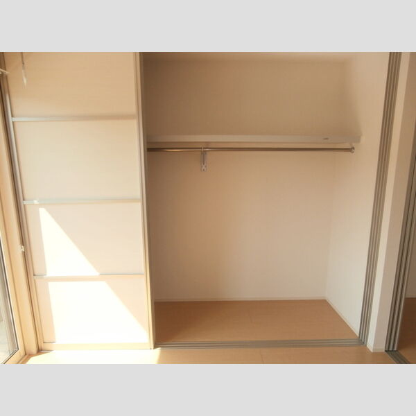 Four Seasons 新横浜 クローゼット