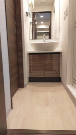 クレイシア西横浜 玄関