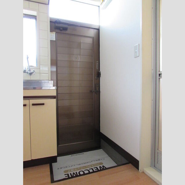 リカーハイツ 玄関