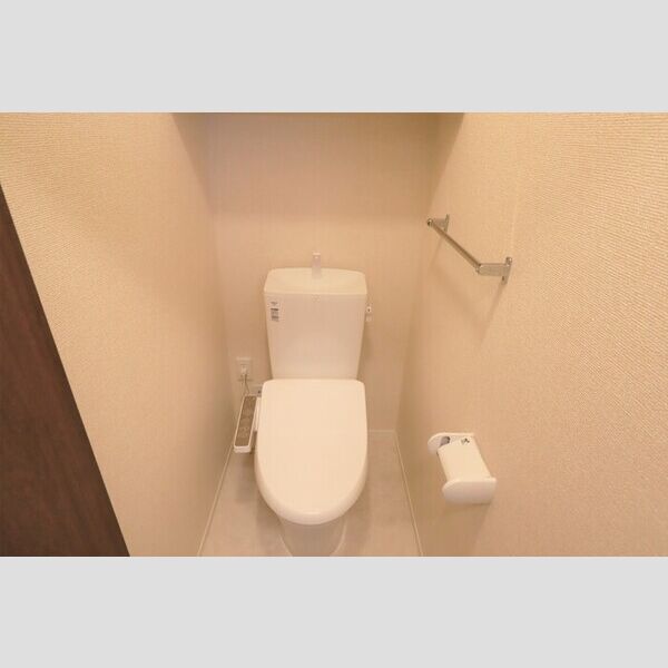 マ・メゾン鵠沼花沢　B 温水洗浄暖房便座