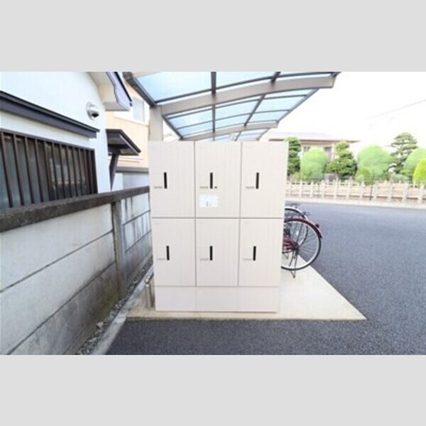 サンクレージュ 宅配ボックス