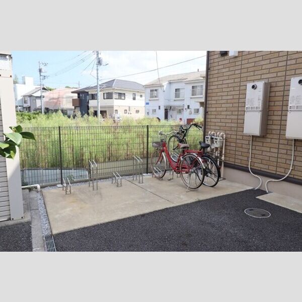 ルミナスビラGRANDE 駐輪場