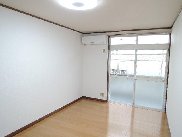 オートセゾン1階 部屋その他