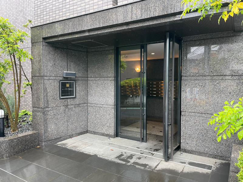 ルーブル千歳烏山 エントランス