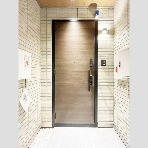 プライム レジデンス103号室 玄関