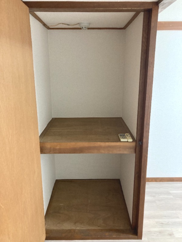 エメラルドハイツ2階 ※別部屋写真参照