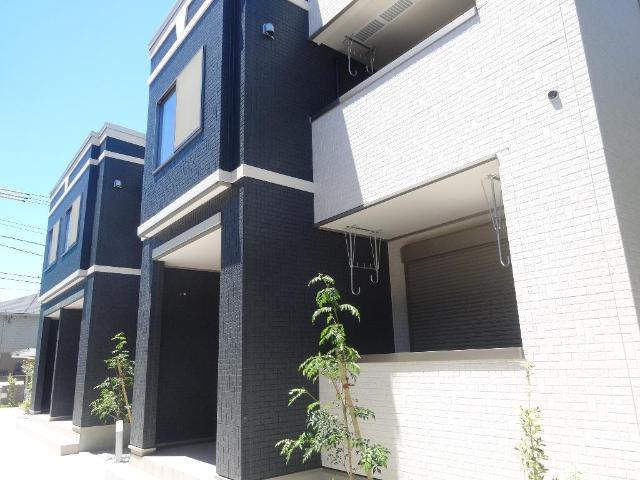 レジデンス少納言 外観写真（昼）