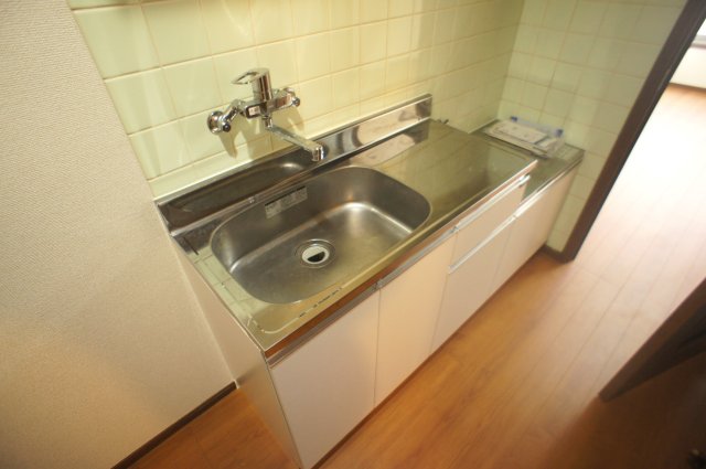 ハイムエヌティー0105号室 キッチン