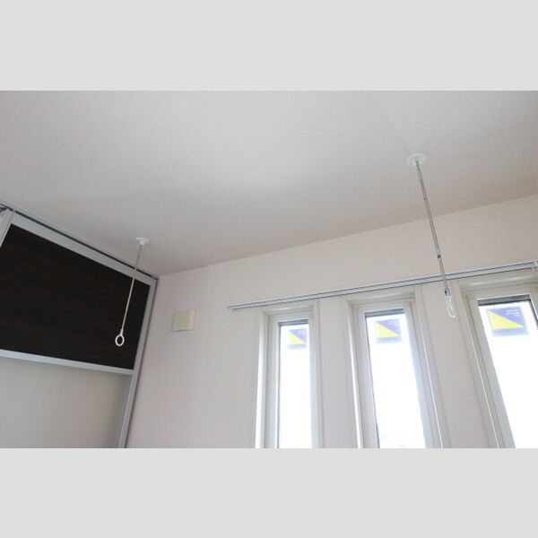 ピアチェーレ　Ⅰ101号室 室内物干し